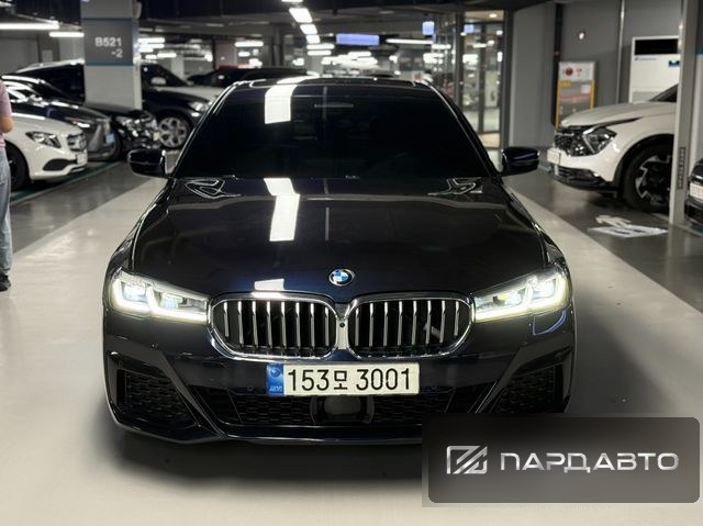 BMW 5 Series (G30)