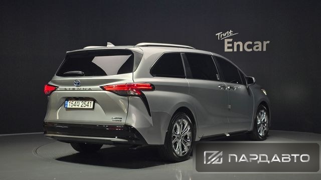 Toyota Sienna