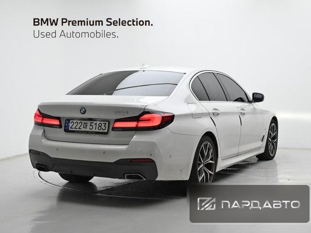 BMW 5 Series (G30)