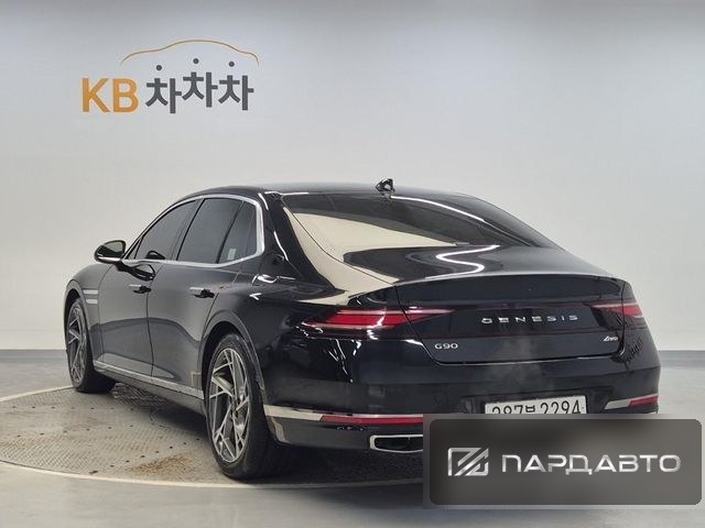 Genesis G90 (RS4)