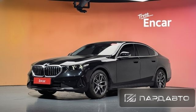 BMW 5 Series (G60)