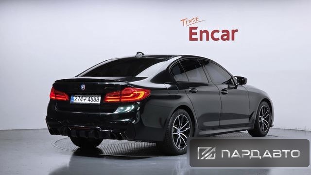 BMW 5 Series (G30)