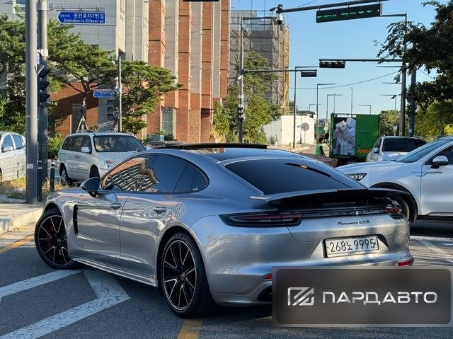 Porsche Panamera (971)