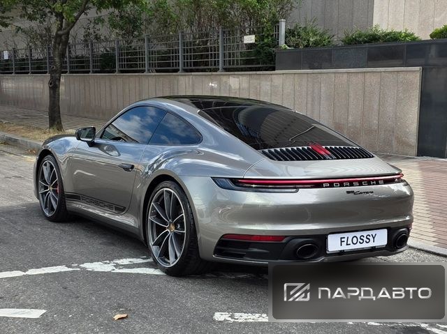 Porsche 911(992)