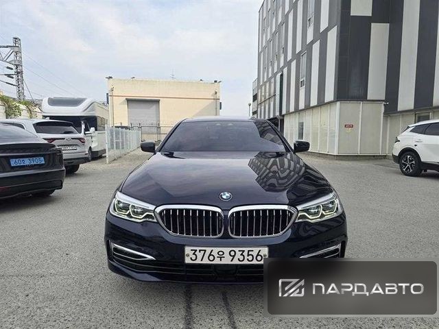 BMW 5 Series (G30)