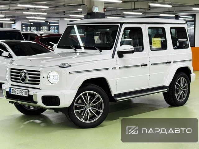 Mercedes-Benz G-Class (W465)
