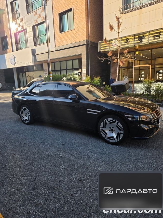 Genesis G90 (RS4)