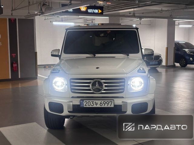 Mercedes-Benz G-Class (W465)