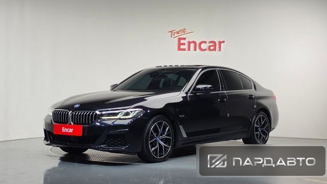 BMW 5 Series (G30)