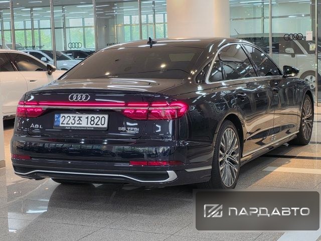 Audi A8 (D5)