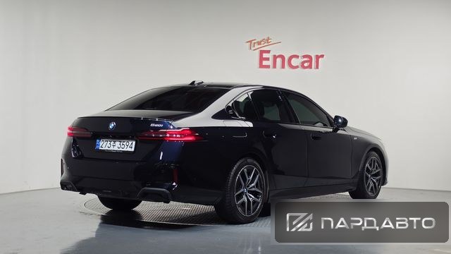BMW 5 Series (G60)