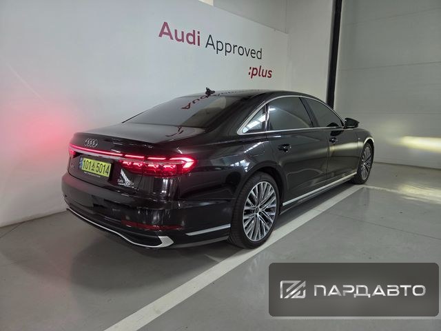 Audi A8 (D5)
