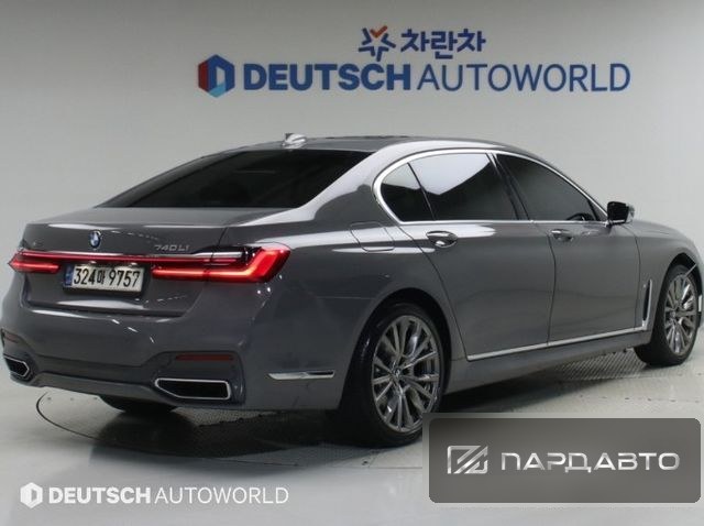 BMW 7 Series (G11)