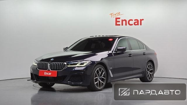 BMW 5 Series (G30)