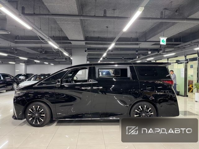 Toyota Alphard (AH40)