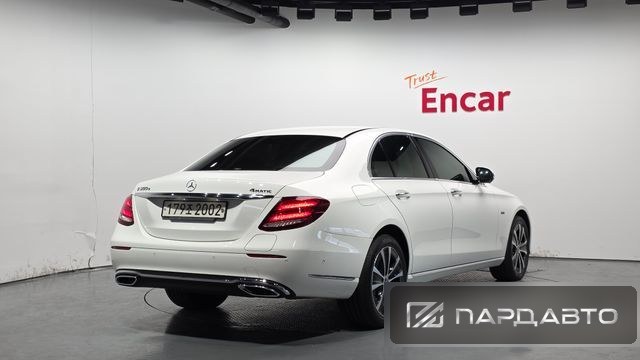 Mercedes-Benz E-Class (W213)
