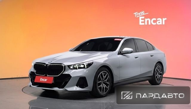 BMW 5 Series (G60)