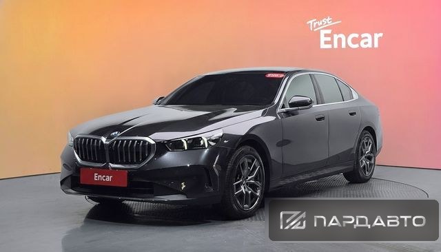 BMW 5 Series (G60)