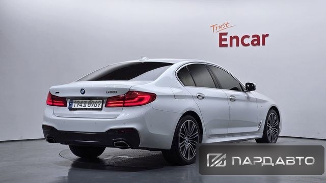 BMW 5 Series (G30)