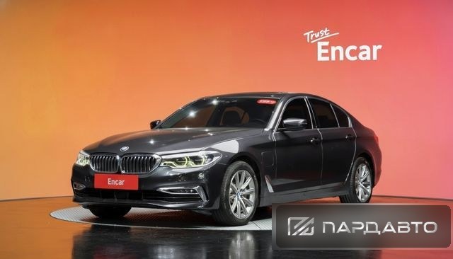 BMW 5 Series (G30)