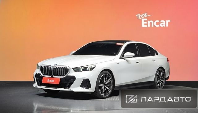 BMW 5 Series (G60)