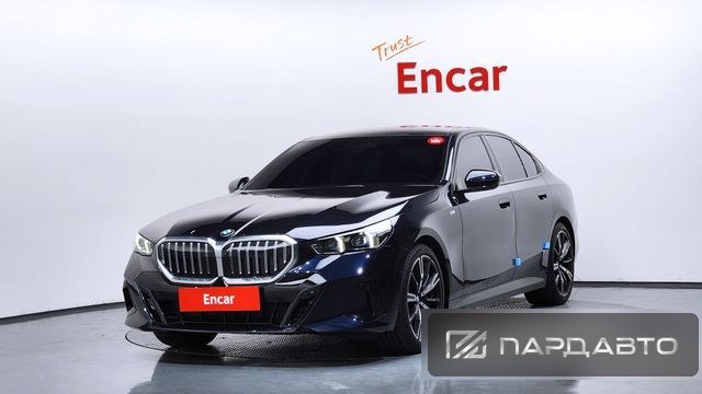 BMW 5 Series (G60)