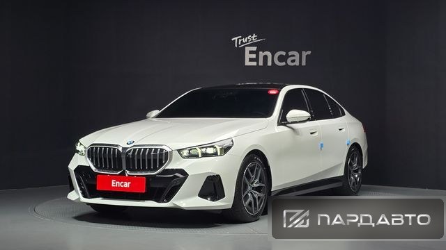 BMW 5 Series (G60)