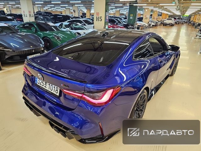 BMW M4 (G82)
