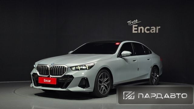 BMW 5 Series (G60)