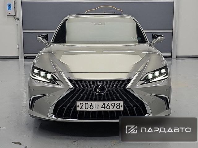 Lexus ES300h