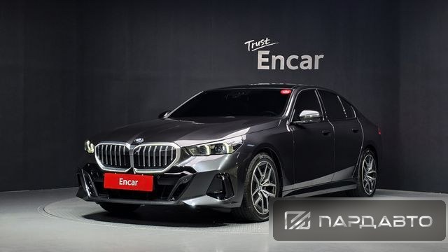 BMW 5 Series (G60)