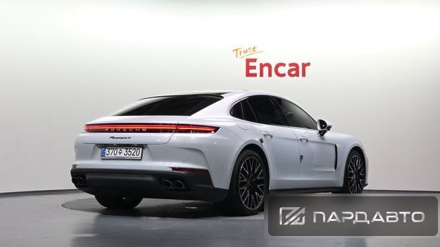 Porsche Panamera (976)