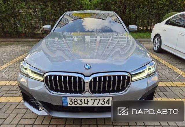 BMW 5 Series (G30)