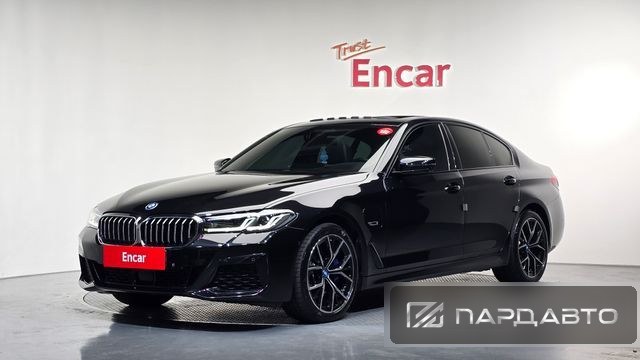 BMW 5 Series (G30)