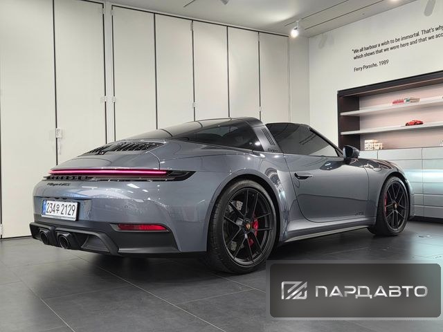 Porsche 911(992)