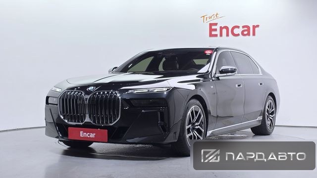 BMW 7 Series (G70)