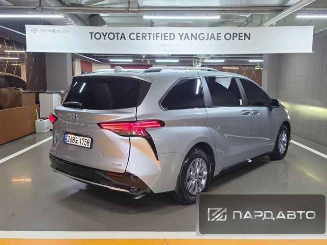 Toyota Sienna