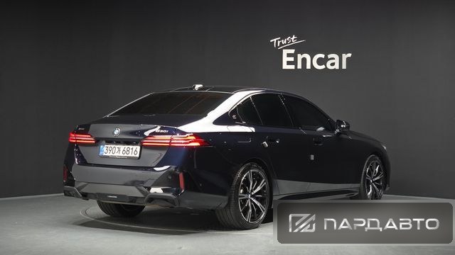 BMW 5 Series (G60)
