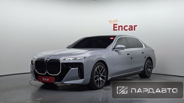 BMW 7 Series (G70)