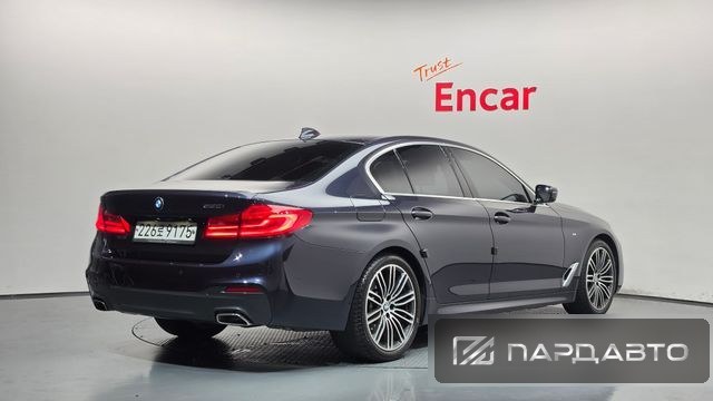 BMW 5 Series (G30)