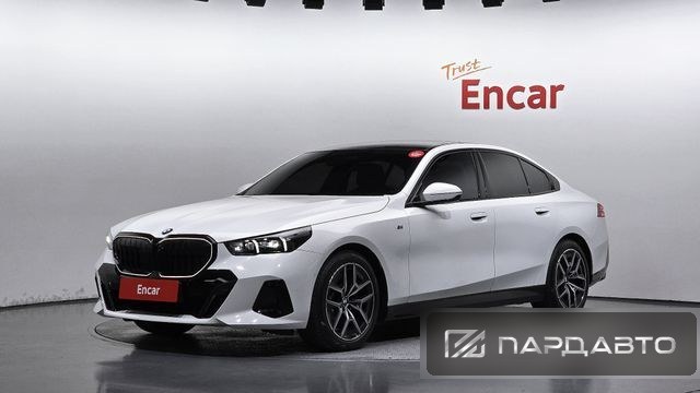 BMW 5 Series (G60)