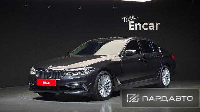 BMW 5 Series (G30)