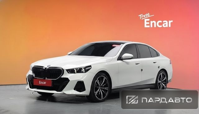 BMW 5 Series (G60)