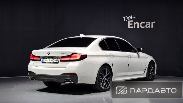 BMW 5 Series (G30)
