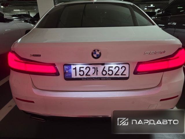 BMW 5 Series (G30)