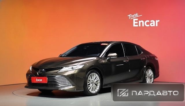Toyota Camry (XV70)