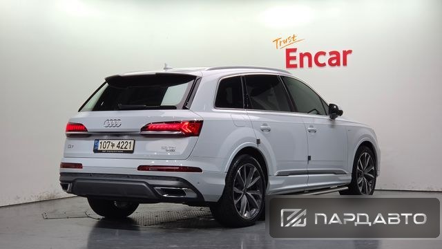 Audi Q7 (4M)