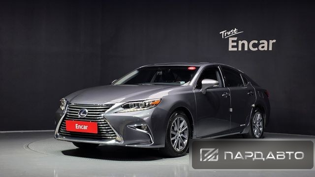 Lexus ES300h (XV60)