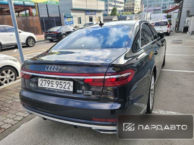 Audi A8 (D5)