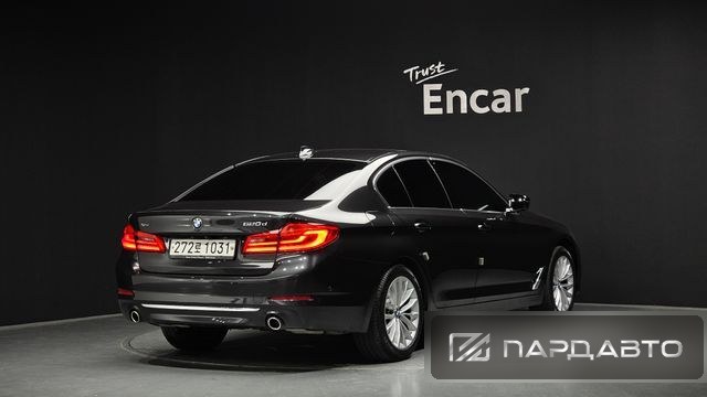 BMW 5 Series (G30)